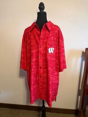 Colosseum Red Casual Button-Down Shirt with White 'W' Patch